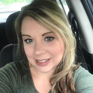 Meet your Posher, Leslie